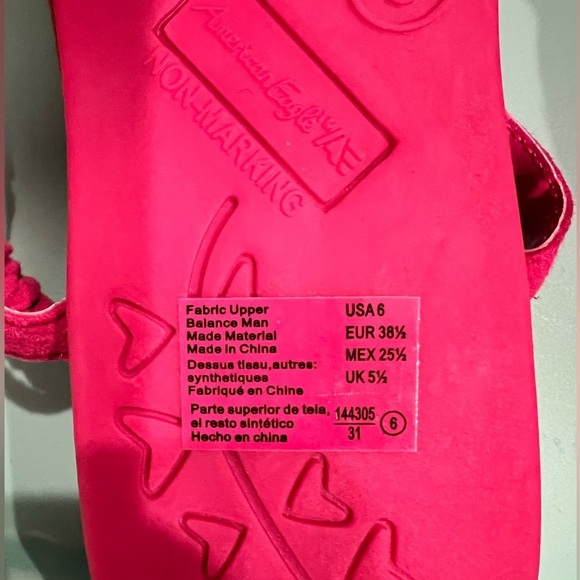 Girls kids AE American Eagle pink sandals 6 NEW NWT fits women’s 8 - Picture 4 of 5